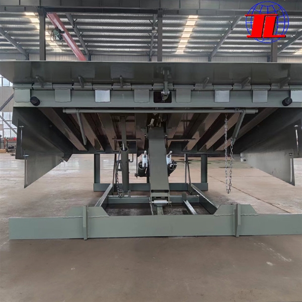 吉林月台登车桥